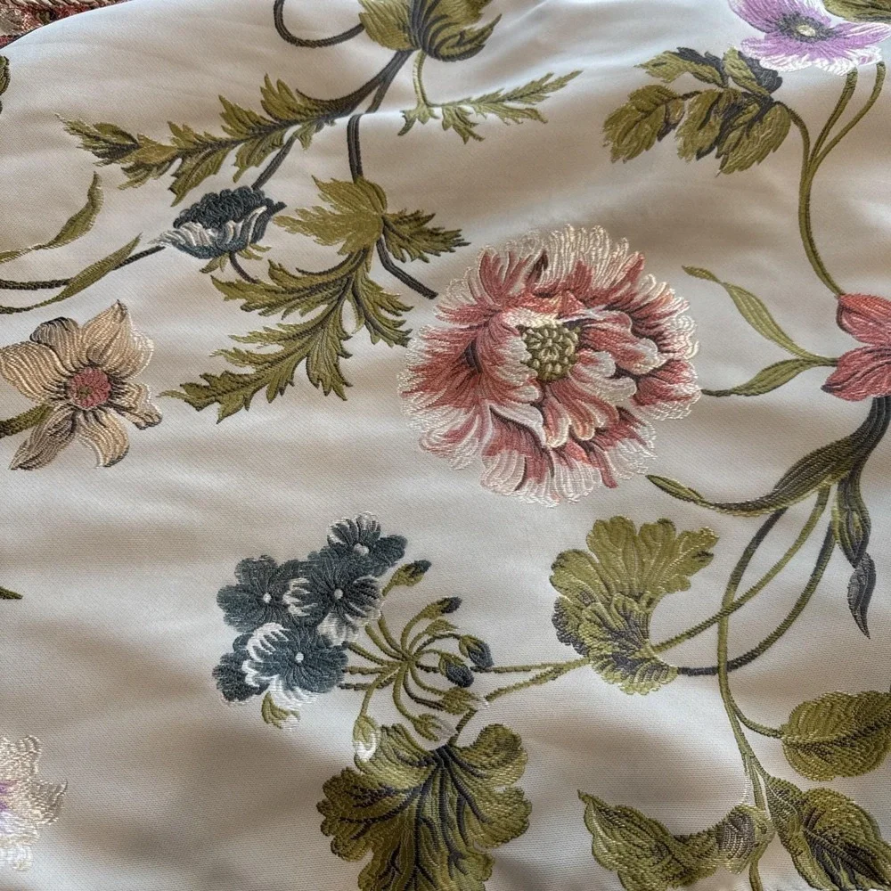 Pair‎ Croscill Daphne Pillow Shams King Satin Jacquard Floral Rope Trim Quilted